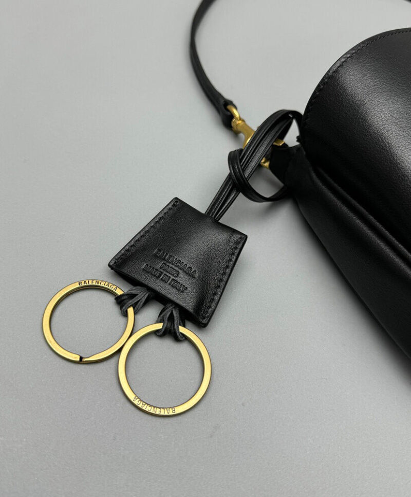 Balenciaga Rodeo Sling Pochette Black